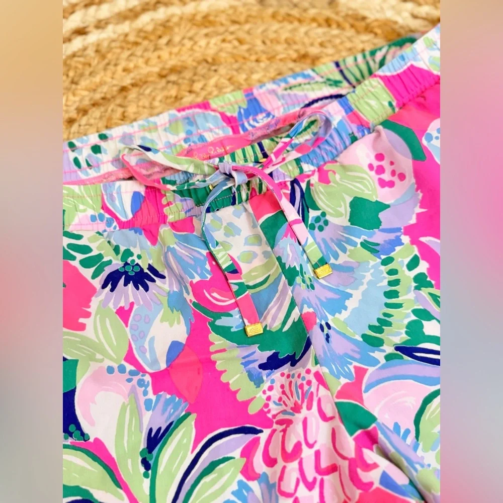 🌾‎ Lilly Pulitzer Pink and Green Drawstring Waist Shorts